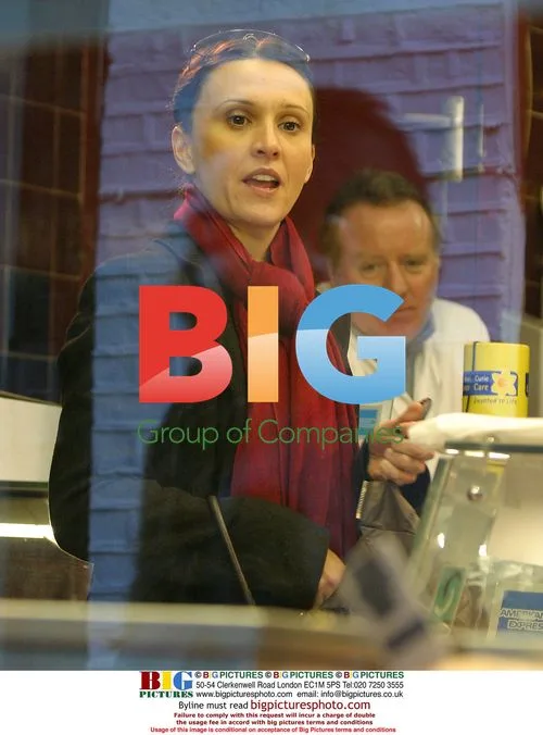 Jayne Middlemiss Shopping in London