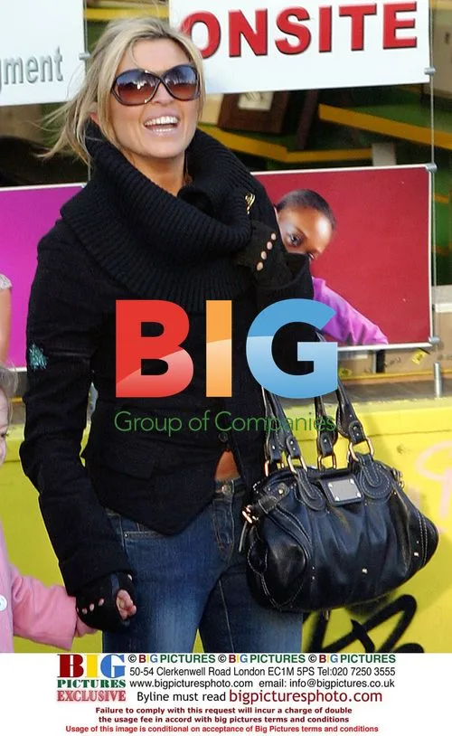 Tina Hobley and daughter out with ex Oliver Wheeler
