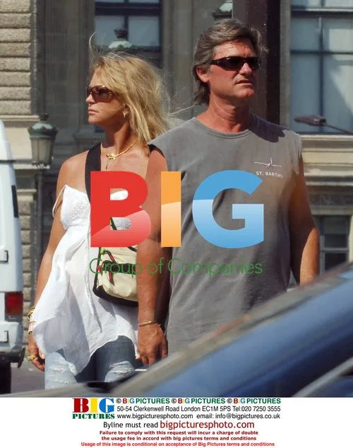 Kurt Russell and Goldie Hawn in Paris