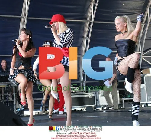 Emerging Pop Acts at Danson Festival