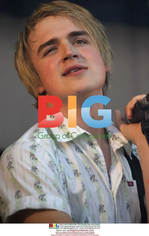 TOM FLETCHER of MCFLY on stage