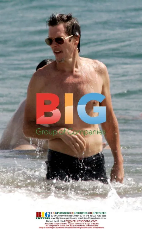 Kevin Bacon and Kyra Sedgewick in Hawaii
