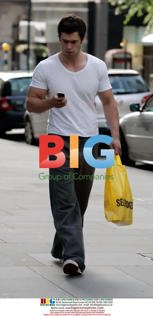 Emmerdale's Kevin Fletcher Spotted Shopping in Manchester