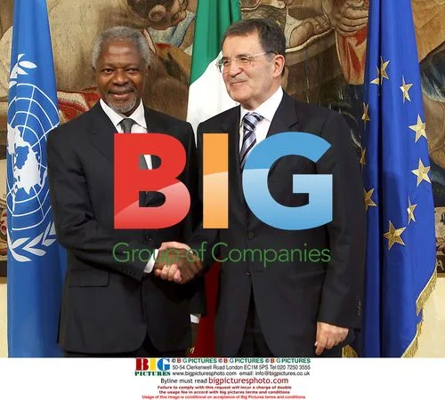 Prodi and Annan at Chigi Palace