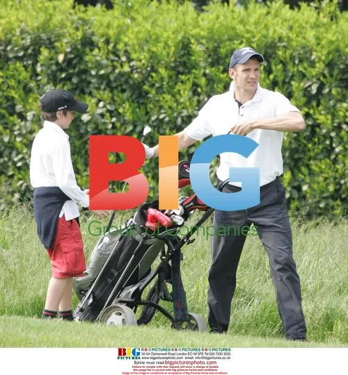 Chelsea stars hit the links