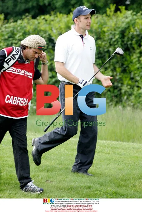 Vialli, Zola, and Shevchenko Play Golf