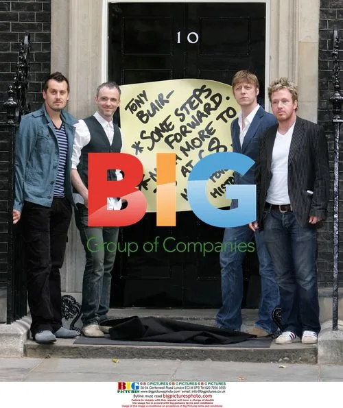 Travis Band Protests G8 at Downing St