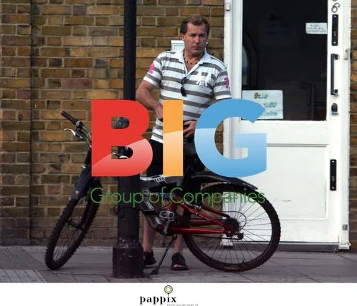 Chris Quinten Biking in North London