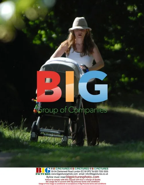 Geri Halliwell Takes Daughter for Park Walk