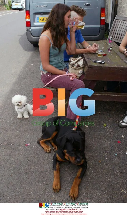 Joss Stone with her dogs