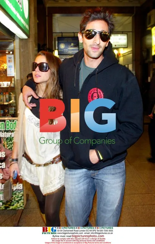 Elsa Pataky and Adrian Brody as a couple