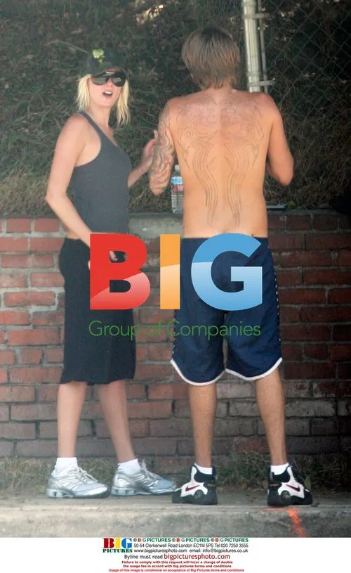 Kimberly Stewart Jogs with Brother Sean