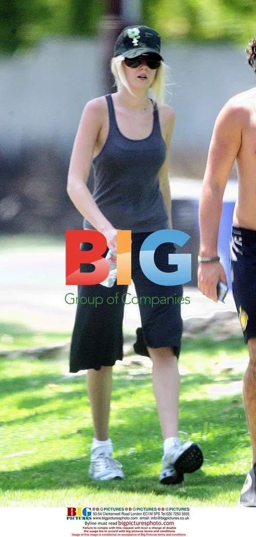 Kimberley Stewart and brother Sean jogging in Santa Monica