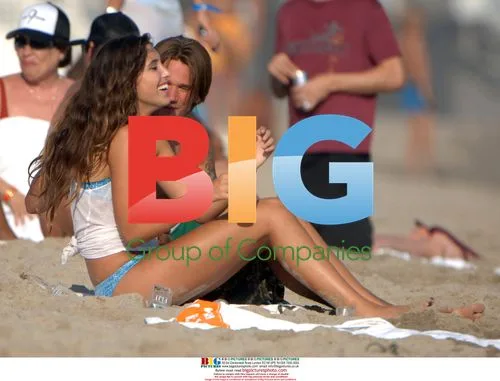 Sean Stewart's beach romance