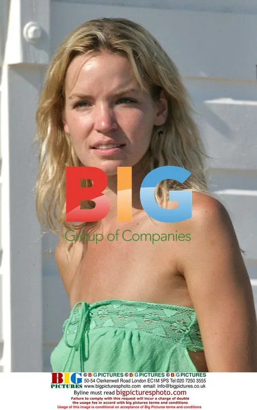 Ashley Scott Walking on Malibu Beach