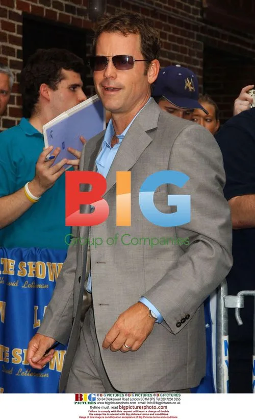 Greg Kinnear at 'The Late Show with David Letterman'