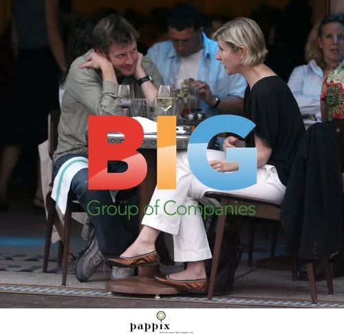 Jason Flemming Enjoys Lunch