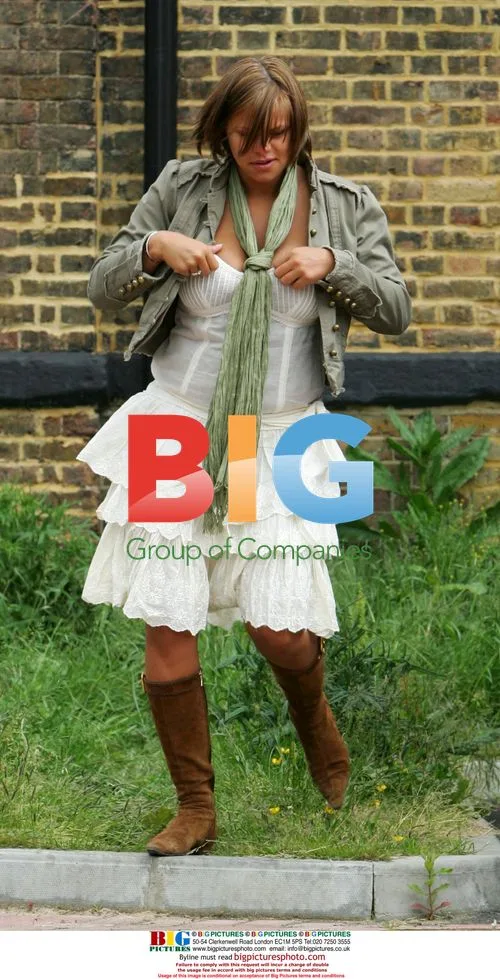 Jade Goody arrives at Jeff Brazier's for son's birthday