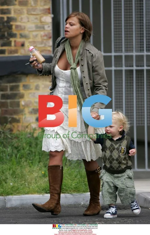 Jade Goody Arriving at Jeff Brazier's House