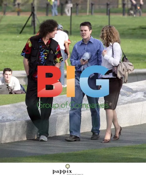 Brian May Visits Princess Diana Memorial Fountain