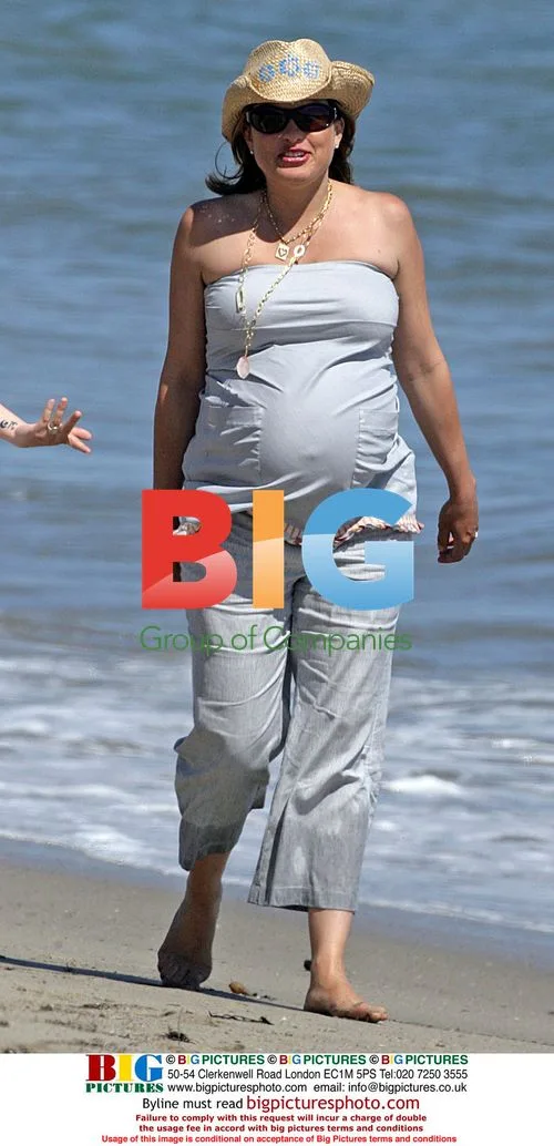 Mariska Hargitay and Peter Hermann's Malibu Stroll