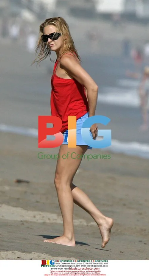 Kate Hudson and son Ryder enjoy beach day