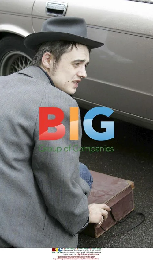 Pete Doherty Leaves Home with Friends