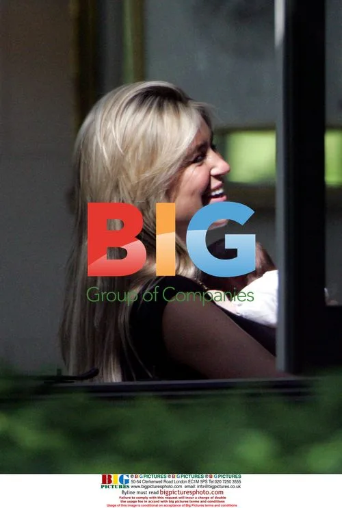 Alex Curran and Daughters at Hotel