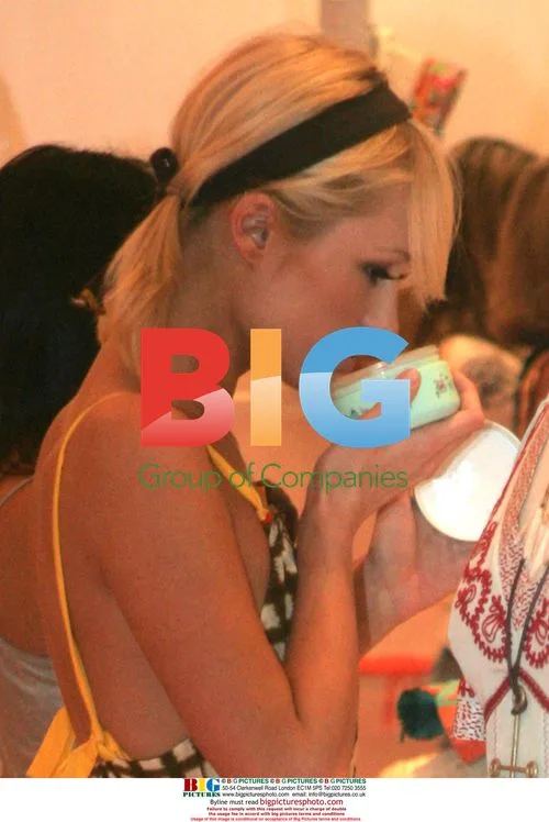 Paris Hilton and Kim Kardashian Shopping