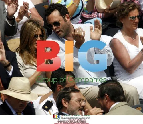 Aniston and Vaughn at French Open Final