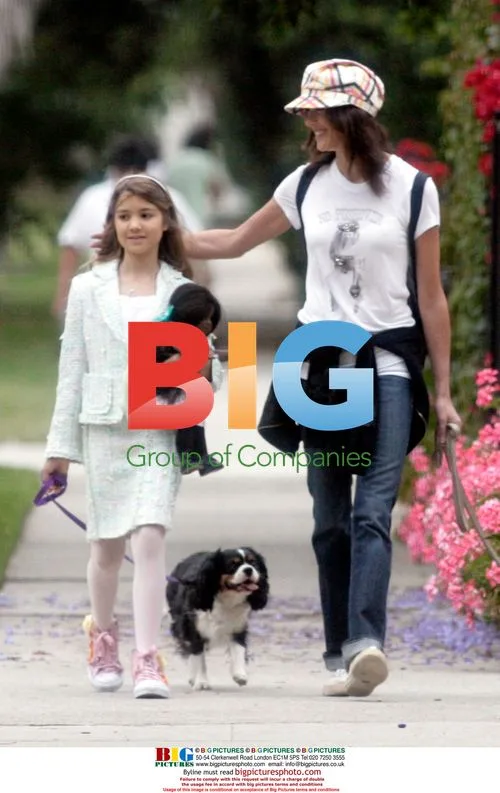 Teri Hatcher and Daughter Walk Dogs
