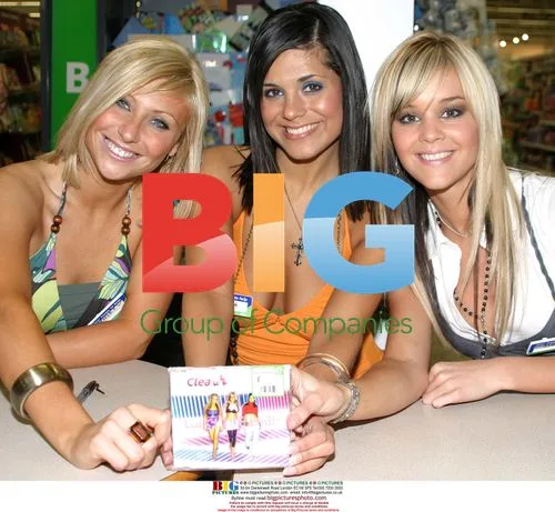 Clea promote new single 'Lucky Like That' at Asda