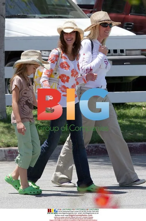 Teri Hatcher enjoys day out with family