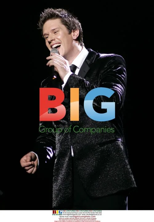 David Miller with Il Divo perform in concert