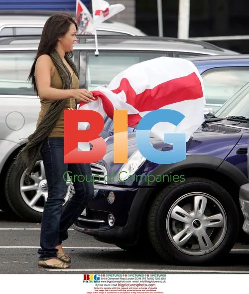Eastenders Actress Lacy Turner Shopping