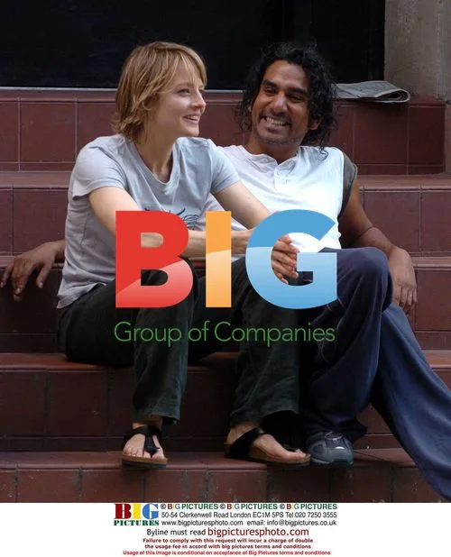 Jodie Foster and Naveen Andrews on 'The Brave One' set
