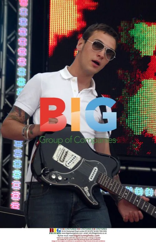 Preston of The Ordinary Boys Performing at T4 Party