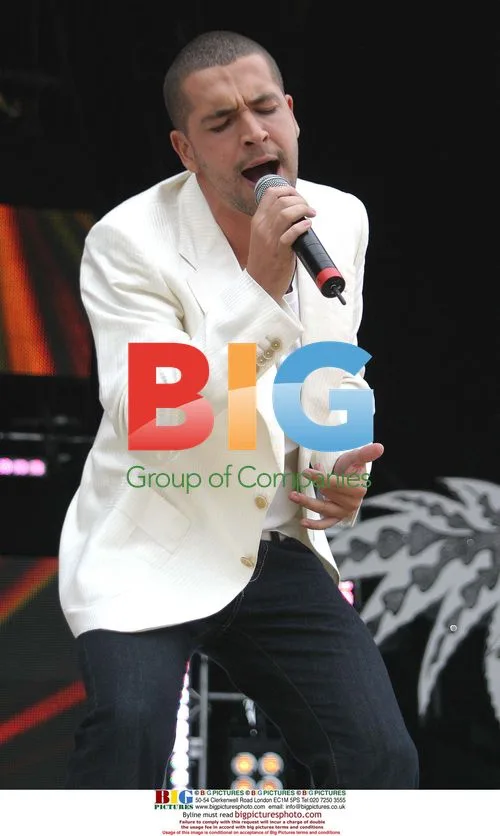 SHAYNE WARD at T4 Party On The Beach