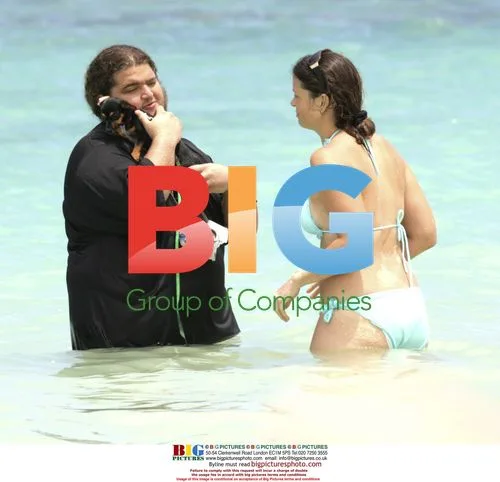 Jorge Garcia Enjoys Beach Day with Girlfriend and Pet