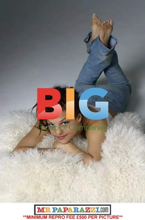 BB7 Pete Bennett's Ex-GF Gil Cohen Studio Shoot