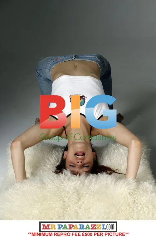BB7 Pete Bennett's ex Gil Cohen in photo shoot