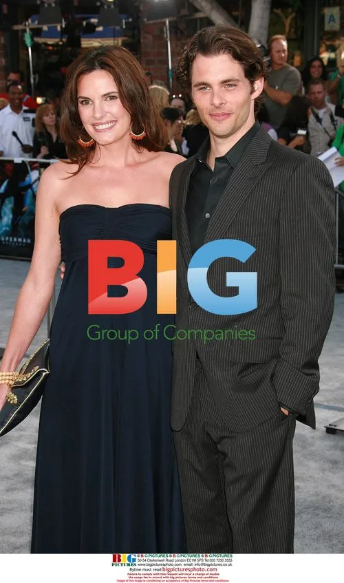 James Marsden and Lisa Linde at "Superman Returns" Premiere