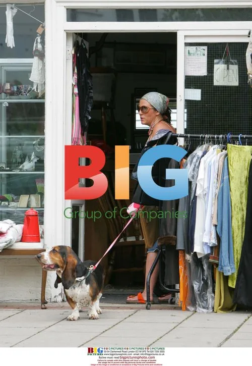 Jessie Wallace Out With Daughter & Dog