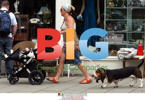 Jessie Wallace with daughter on stroll