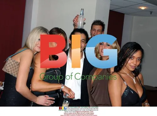 Cage Fighters Murray and Bailey with Party Girls