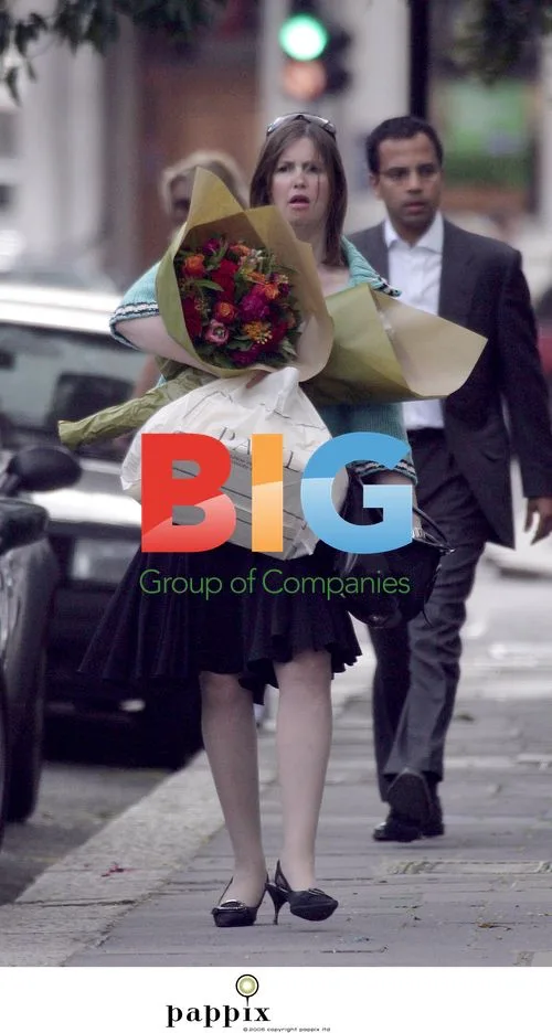 Nicola Horlick carries shopping