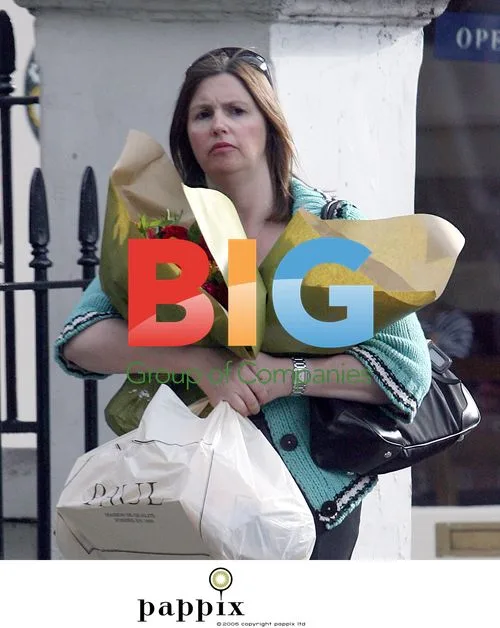 Nicola Horlick struggles with shopping in London