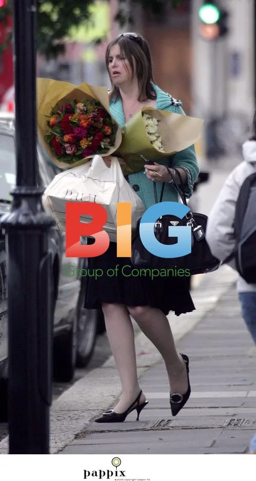 Nicola Horlick Struggles with Shopping in London