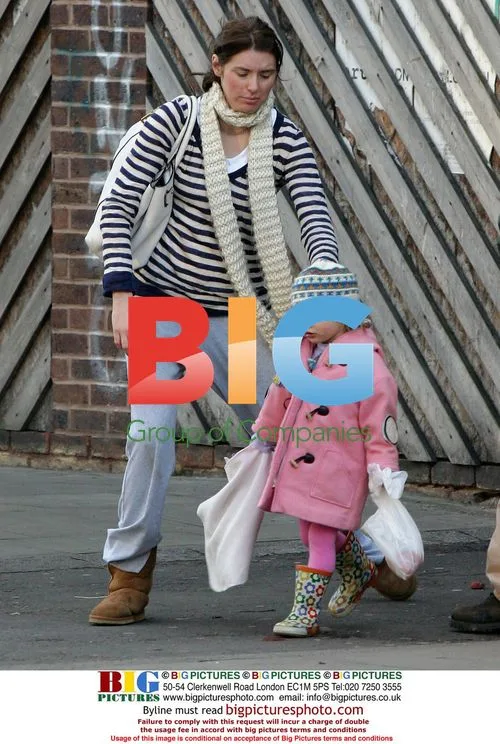 Jools Oliver and Daughter Poppy at Grocery Stall