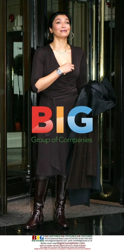 Faria Alam at TRIC Awards